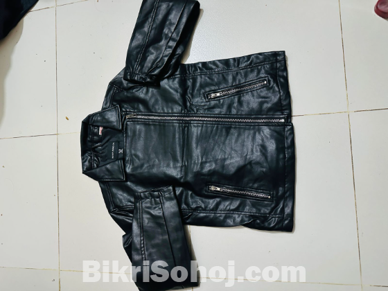 Woman leather jacket